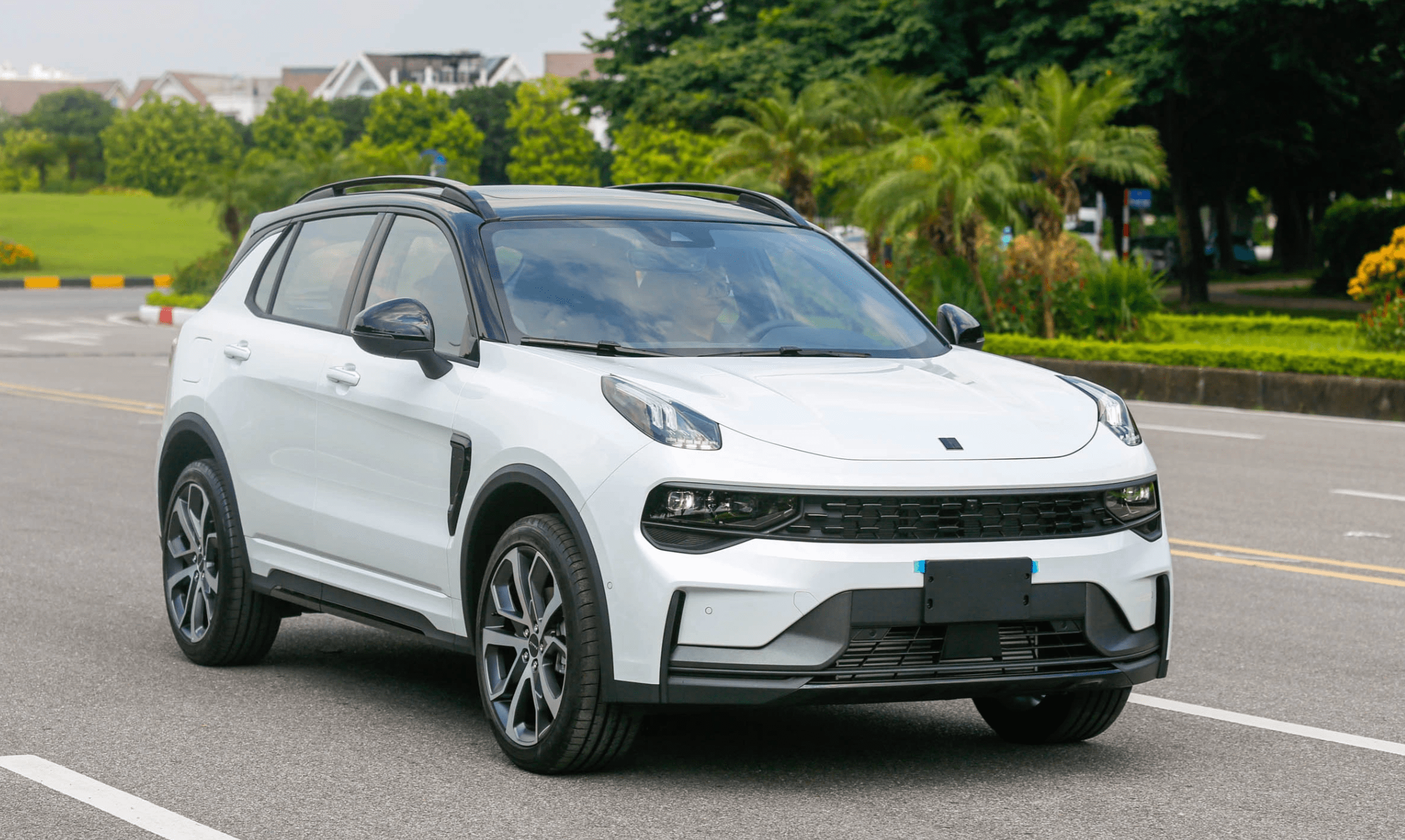 Giá lăn bánh Lynk & Co 01 tại Hà Tĩnh