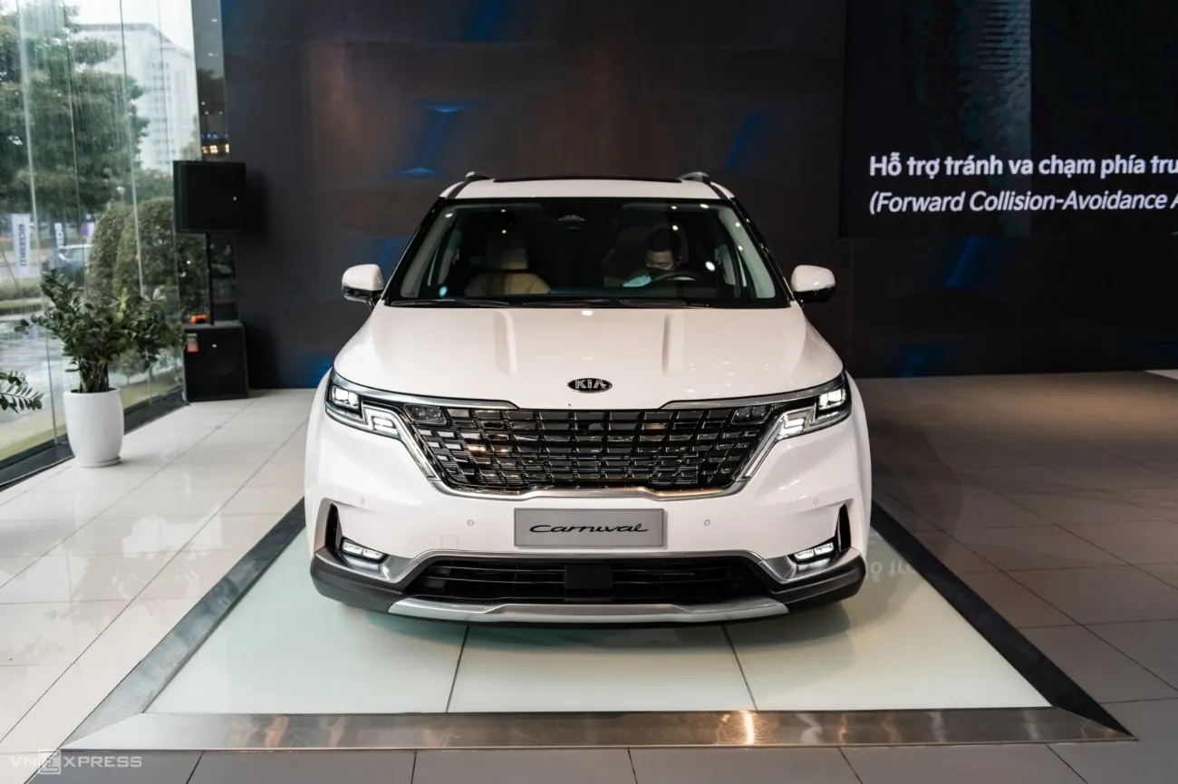 Kia Carnival